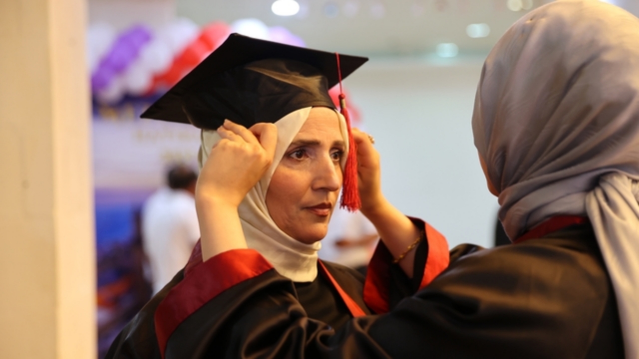 Foto - Ha bu da birilerine kapak olsun! 28 Şubat mağduru kadın "Sana helal olsun bacım" dedirtti