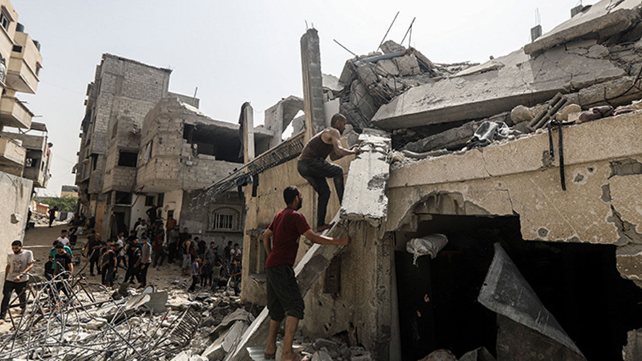 Foto - Haaretz yazarı İris Leal 'o gün çok da uzakta değil' diyerek uyardı: Utançtan saklanacak taş arayacağız