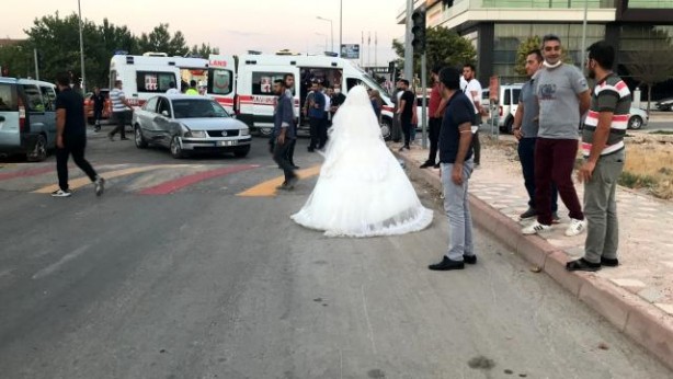 Foto - Haberi alan gelin düğünü bırakıp ambulansa koştu