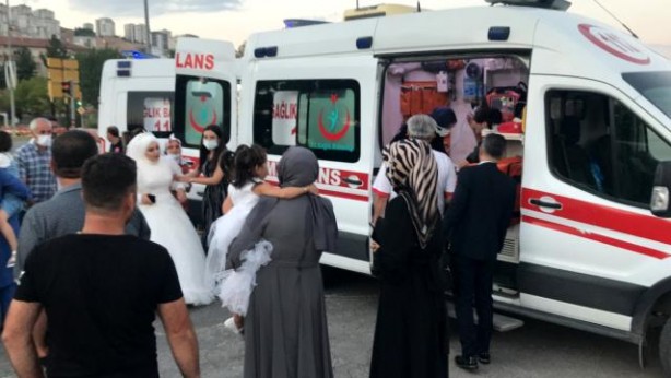 Foto - Haberi alan gelin düğünü bırakıp ambulansa koştu