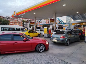 Foto - Haberi duyan koştu! Vatandaşlardan 'zam' kuyruğu!