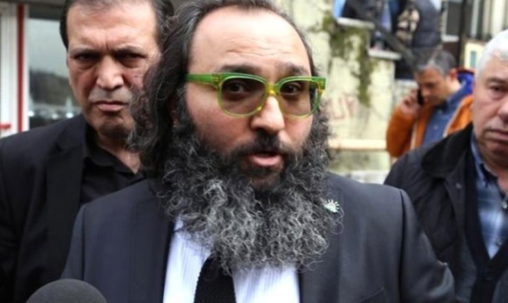 Foto - Haberi parayla satan Cumhuriyet ‘FETÖ Solcusu'nu yazar yaptı