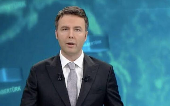 Foto - Habertürk canlı yayınında büyük skandal! Mehmet Akif Ersoy çılgına döndü