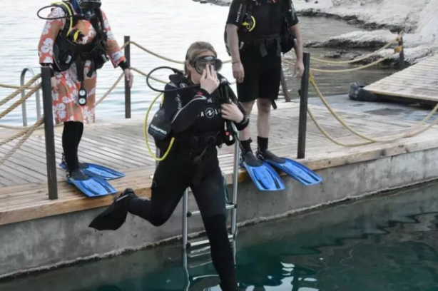 Foto - Haç işareti ve Kayı tamgası: Van Gölü'ndeki gizemli taşlar... 'Nuh Tufanı'nın burada olduğunu kanıtlıyor'