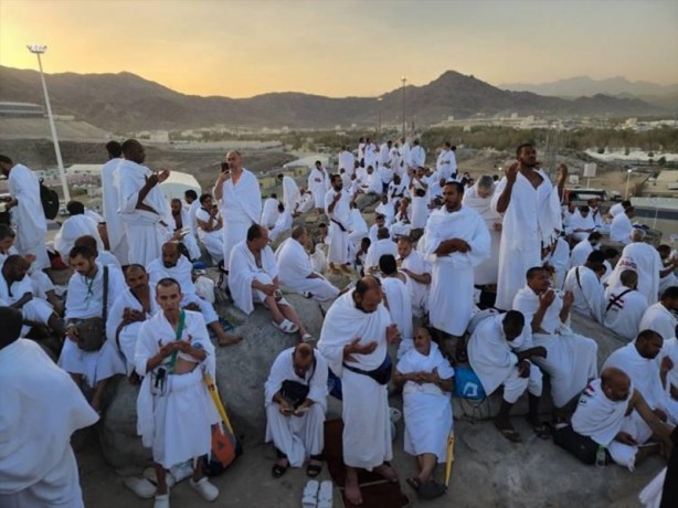 Foto - Hacı adayları Arafat'a çıktı! Eller semaya açıldı