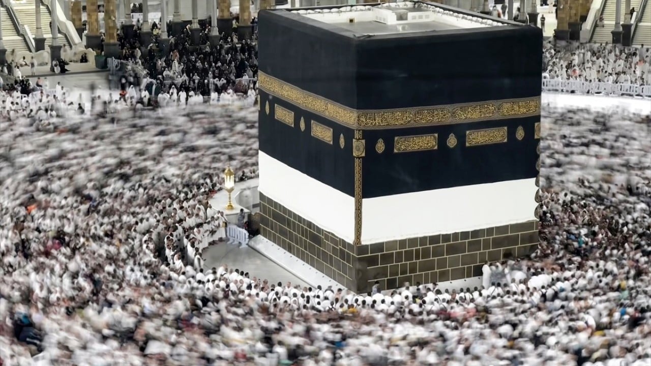 Hacı adayları ibadetlerini sürdürüyor! Arafat yolculuğu yarın başlıyor