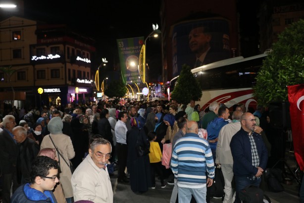 Foto - Hacı adayları sevinç gözyaşlarıyla kutsal topraklara uğurlandı