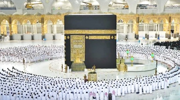 Hacı adaylarımızı sevinç gözyaşlarımızla uğurluyoruz: Kalpler Kâbe için atıyor