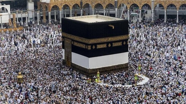 Foto - Hacı olmak için 54 yılda 99 milyon, bu yıl 2.4, Türkiye’den 88 bin kişi Suudi Arabistan’a gitti diyerek duyurdular