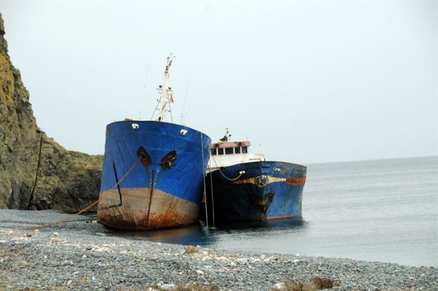 Foto - Hacizli gemileri parçalamaya çalışırken suçüstü yakalandılar