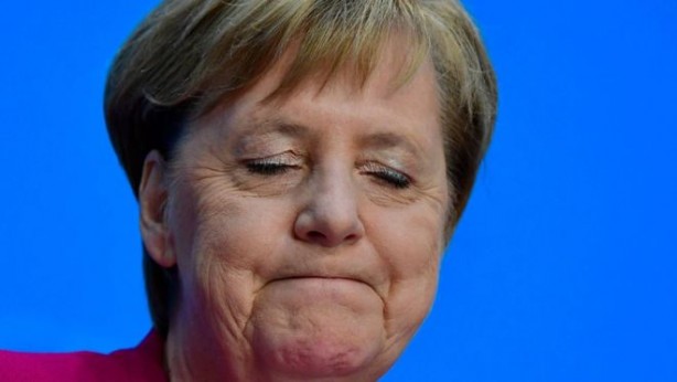 Foto - Hacker şoku! Merkel'in yazışmaları ele geçirildi