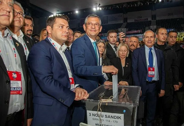 Foto - Hadi bi sor ben neden çekilmedim? Koltuğunu kaybettikten sonra ilk kez konuştu