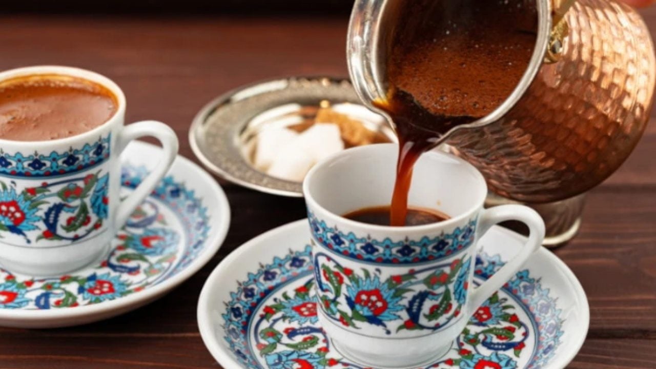 Foto - Hadi kahve içelim hayal mi oluyo? Dışarıda kahve fiyatları uçtu!