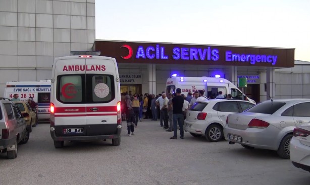 Foto - Hafif ticari arac uçuruma yuvarlandı