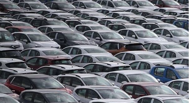 Foto - Hafif ticari araç ve otomobil pazarı rekor kırdı