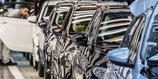 Foto - Hafif ticari araç ve otomobil pazarı rekor kırdı