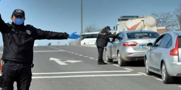 Foto - Hafta sonu (27-28 Haziran) hangi saatlerde sokağa çıkma yasağı uygulanacak?