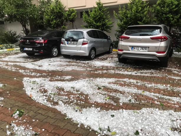 Foto - Hafta sonu planı olanlar dikkat! Meteoroloji’den sel, dolu, hortum uyarısı