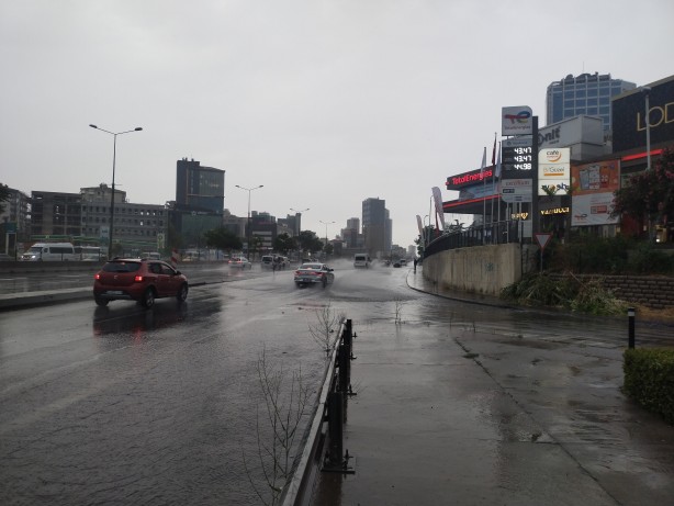 Foto - Hafta sonuna yağmurla uyandık