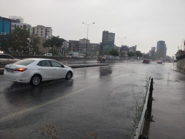 Foto - Hafta sonuna yağmurla uyandık