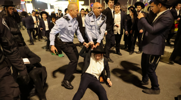 Haham Dov Lando çağrı yaptı ve İsrail karıştı: Ortodoks Yahudiler ile polis çatıştı 