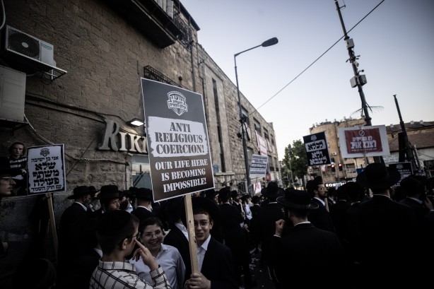 Foto - Haham Dov Lando çağrı yaptı ve İsrail karıştı: Ortodoks Yahudiler ile polis çatıştı 
