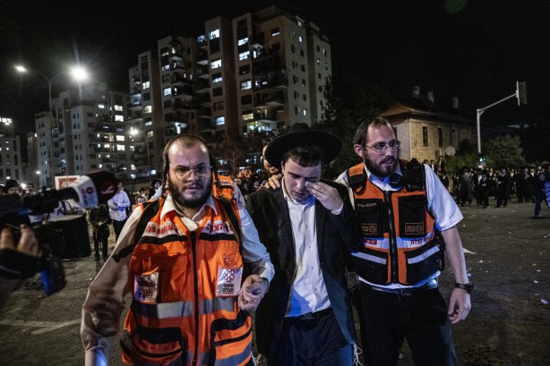 Foto - Haham Dov Lando çağrı yaptı ve İsrail karıştı: Ortodoks Yahudiler ile polis çatıştı 