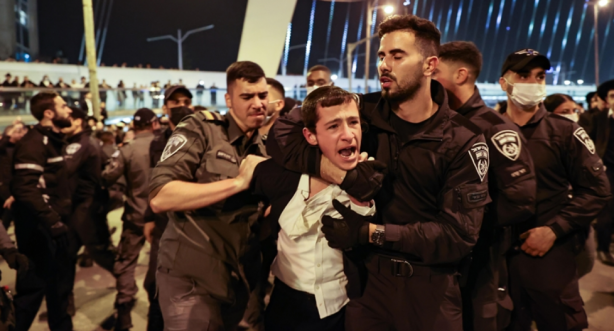 Foto - Haham Dov Lando çağrı yaptı ve İsrail karıştı: Ortodoks Yahudiler ile polis çatıştı 