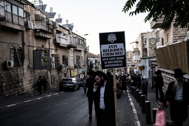 Foto - Haham Dov Lando çağrı yaptı ve İsrail karıştı: Ortodoks Yahudiler ile polis çatıştı 