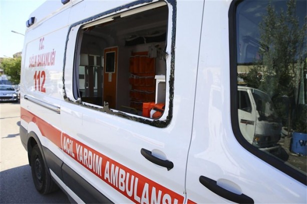 Foto - Hainler ambulansları hedef almışlar!