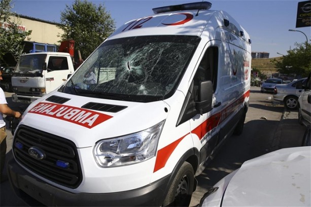 Foto - Hainler ambulansları hedef almışlar!
