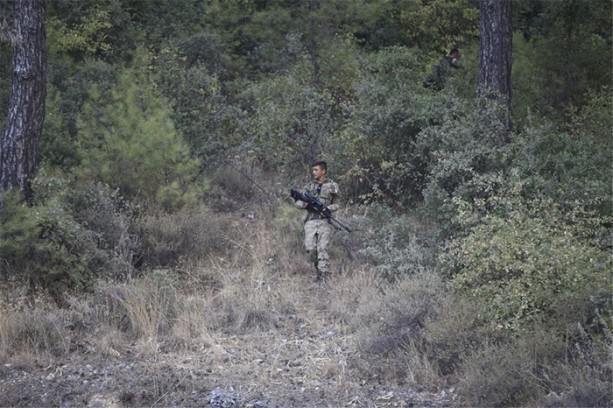 Foto - Hainler fırından silah zoruyla ekmek gasp etti