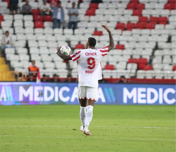 Haji Wright'a ABD'den Dünya Kupası sürprizi