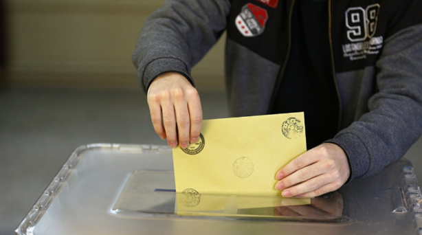 Foto - Hakan Bayrakçı seçime günler kala şaşırtan son anketi duyurdu: O ili yüzde 71 oy oranıyla kazanacak