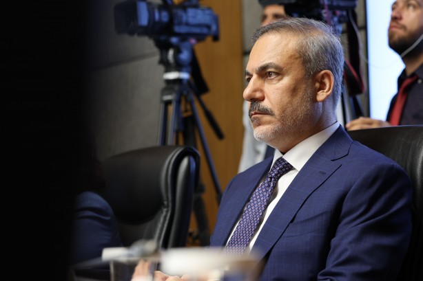 Hakan Fidan dünyaya böyle haykırdı: O günü bekleyenler elbet galip gelecektir