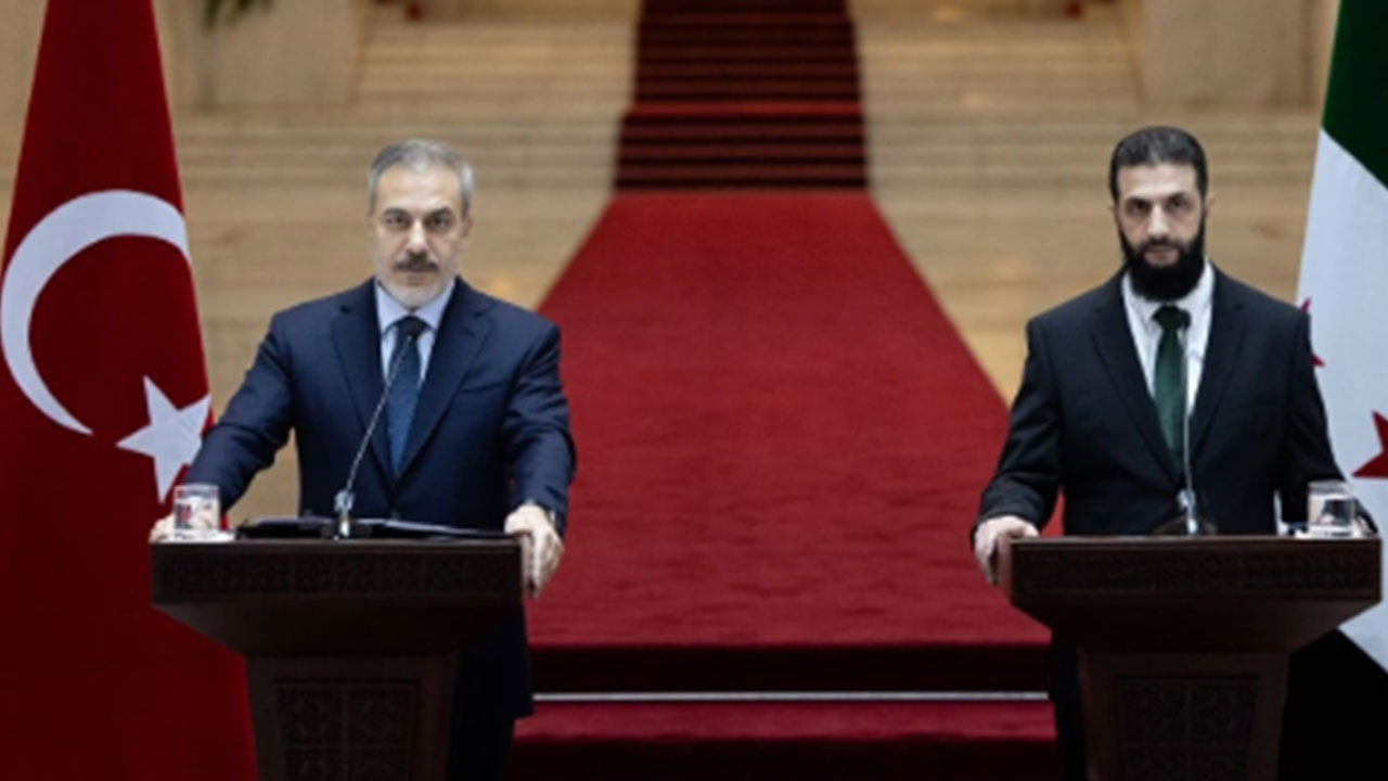 Foto - Hakan Fidan flaş gelişmeyi Türkiye'ye ilk kez duyurdu: El Şara yakında bunu yapacak