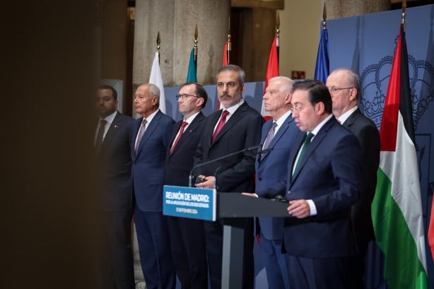 Hakan Fidan'dan kritik toplantıya dair önemli notlar! ‘İki devletli çözüme destek artıyor’ 