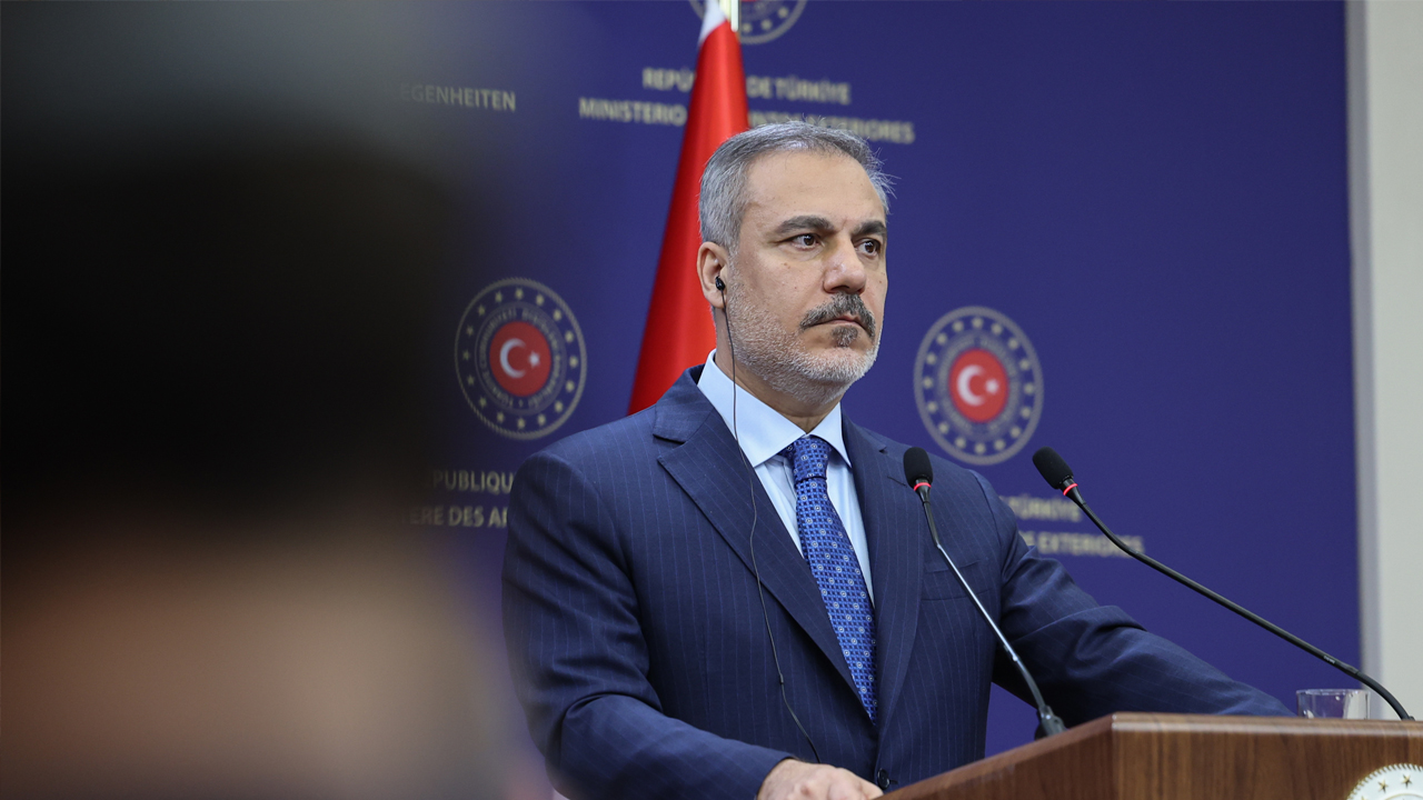 Foto - Hakan Fidan'ın sözleri Yunanlıları çıldırtmış yine… Ahmed El-Şara'nın zaferi sonrası bile!