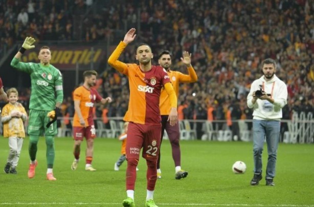 Foto - Hakim Ziyech'ten Fenerbahçe'ye olay gönderme: Biz daha büyük takımız