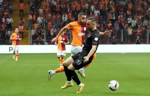 Foto - Hakim Ziyech’ten skandal hareket! Beklenmedik karar: Okan Buruk'a deli olup gözünün önünde yaptı