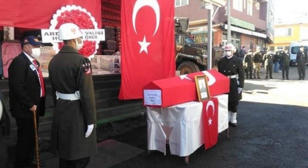 Foto - Hakkari şehidi Enes Yıldız Ardahan’da son yolculuğuna uğurlandı