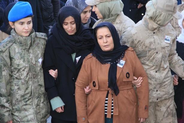 Foto - Hakkari şehidini uğurladı