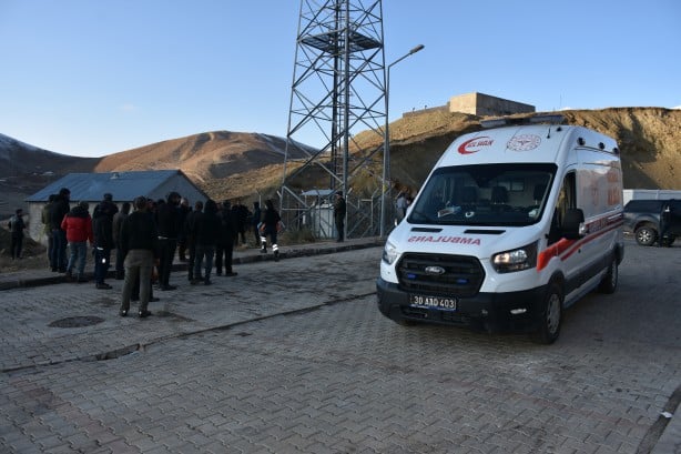 Foto - Hakkari'de dehşet anları! Ölüler var