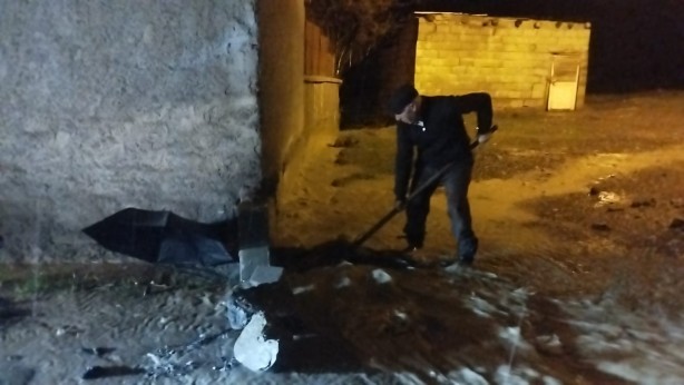 Hakkari’de sağanak yağış sele dönüştü! 15 mahalle sulara gömüldü