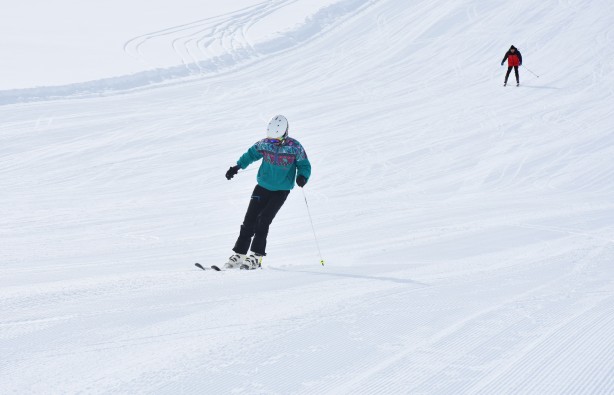 Foto - Hakkari'deki kayak merkezinde hafta sonu yoğunluğu