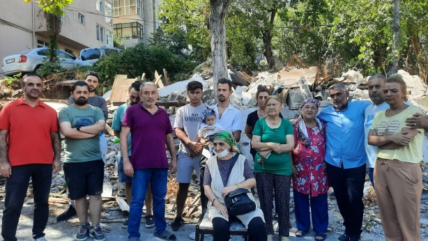 Foto - ‘Hakkımızı vermeden bizi çıkartıyorlar’ İBB üstlerine karabasan gibi çöktü