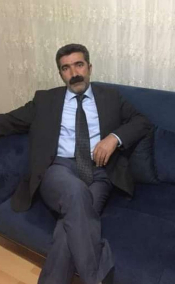 Foto - Halay çekerken bir anda yere yığıldı! Ölüm anı anbean kaydedildi