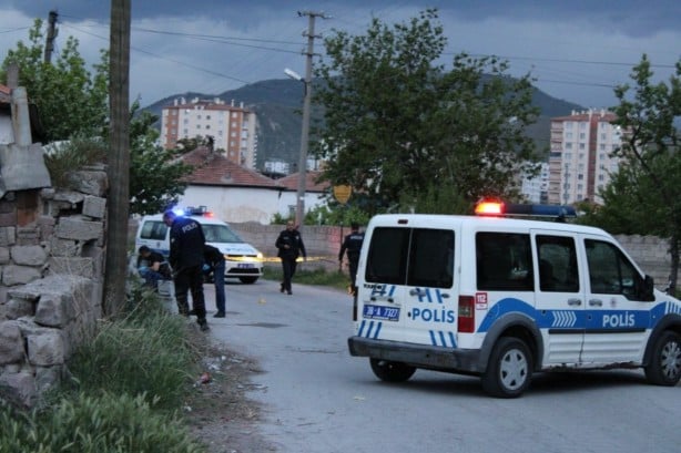Halı saha maçında kan aktı! Pompalı tüfekle ateş etti