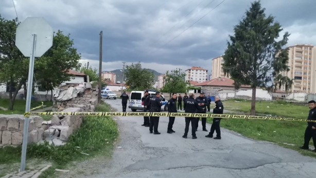 Foto - Halı saha maçında kan aktı! Pompalı tüfekle ateş etti