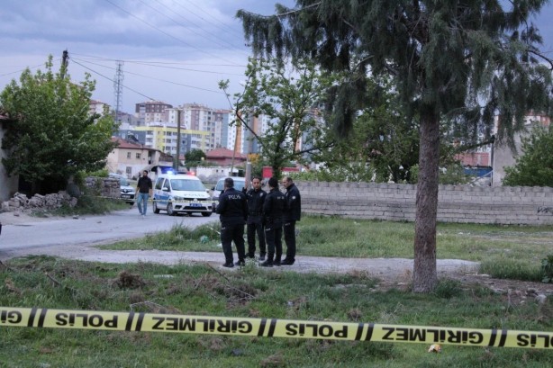 Foto - Halı saha maçında kan aktı! Pompalı tüfekle ateş etti